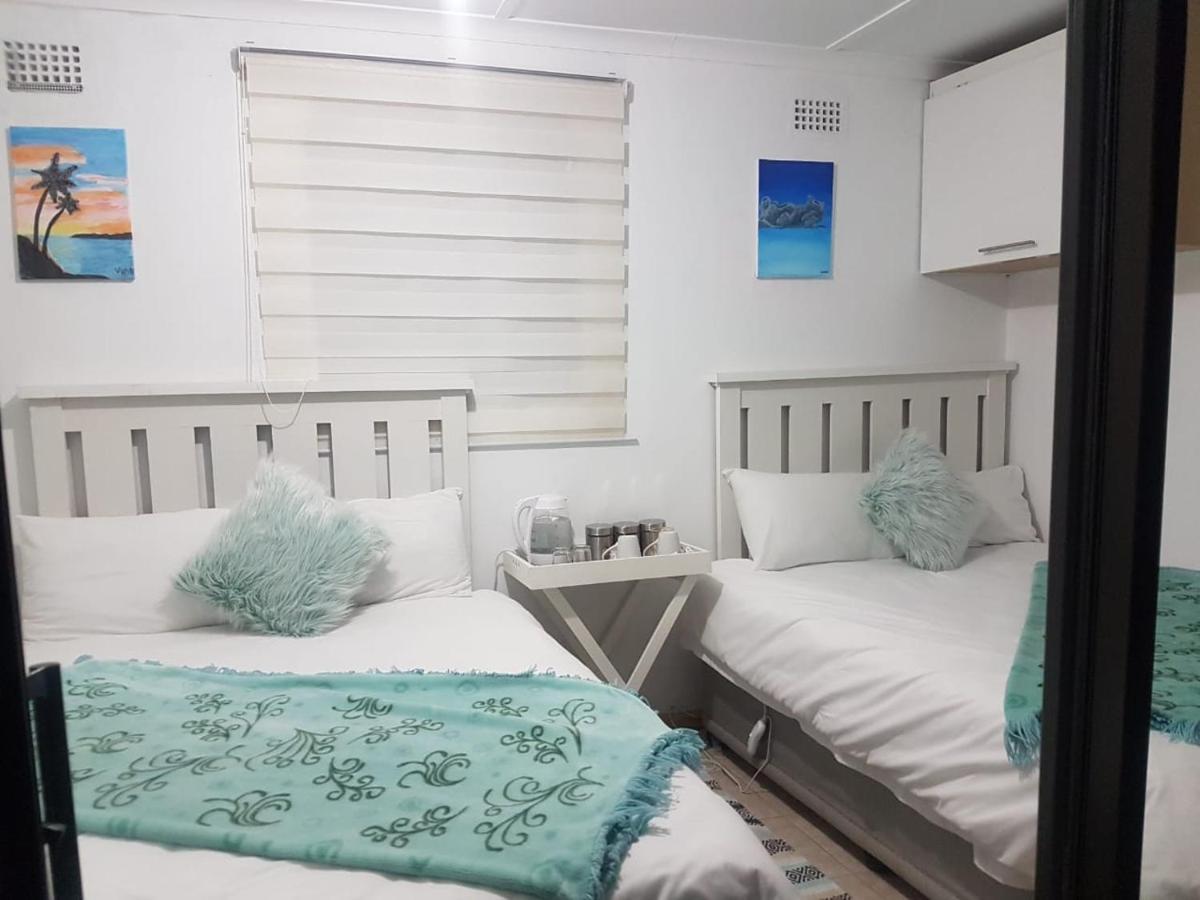 Aliwal Villa Guest Lodge ภายนอก รูปภาพ